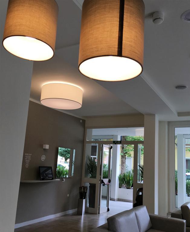 Hotel Lux Gabicce Mare Bagian luar foto