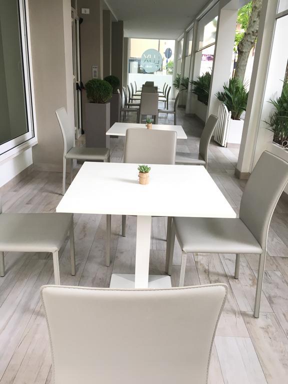 Hotel Lux Gabicce Mare Bagian luar foto